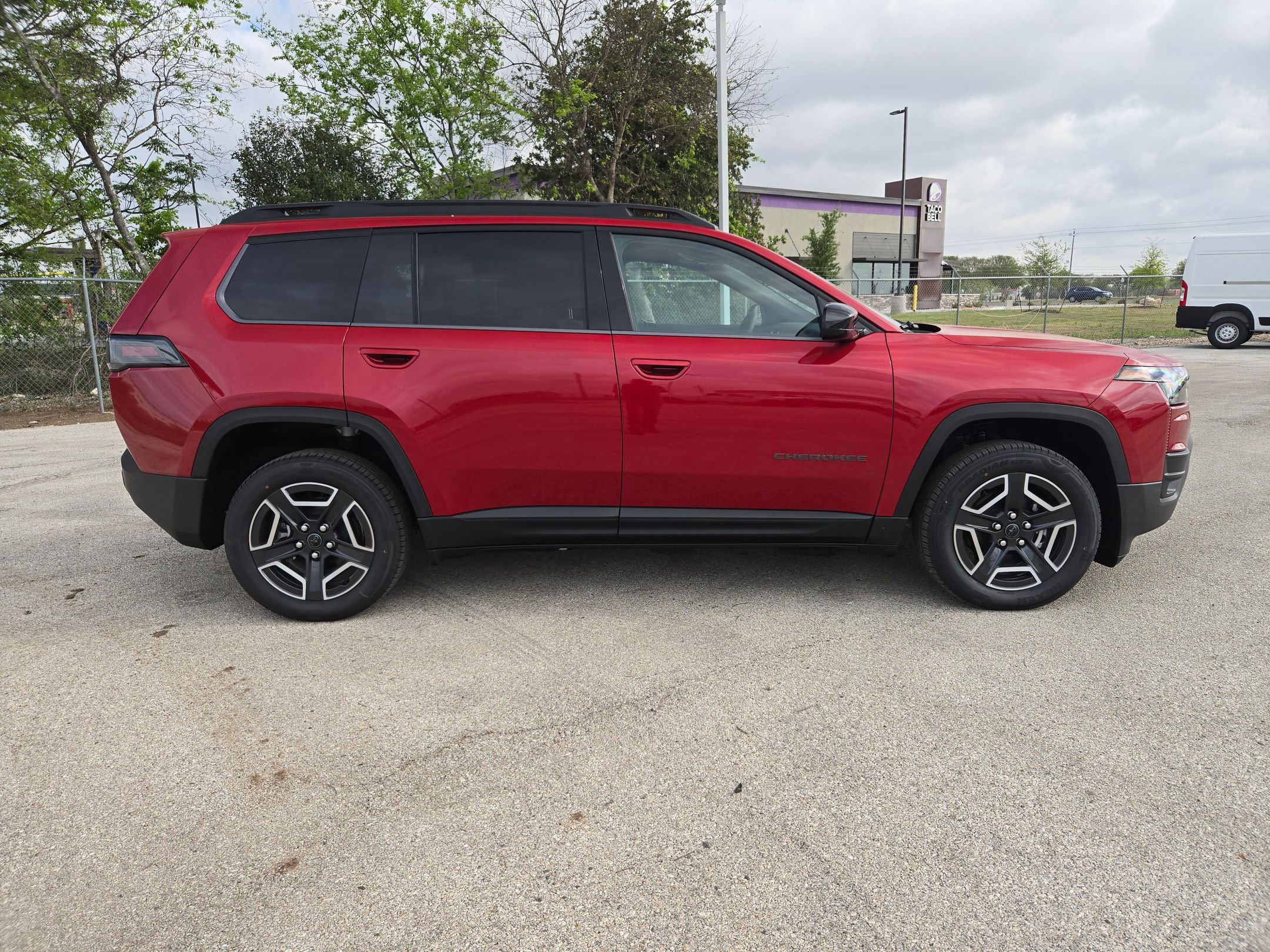 New 2026 Jeep Cherokee Laredo AWD/4WD image 2