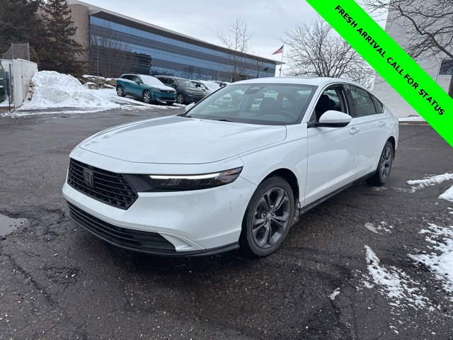 Certified 2023 Honda Accord EX image 1