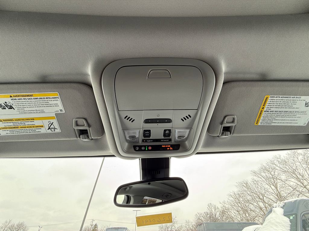 Used 2022 GMC Terrain SLT w/ Tech Package image 28