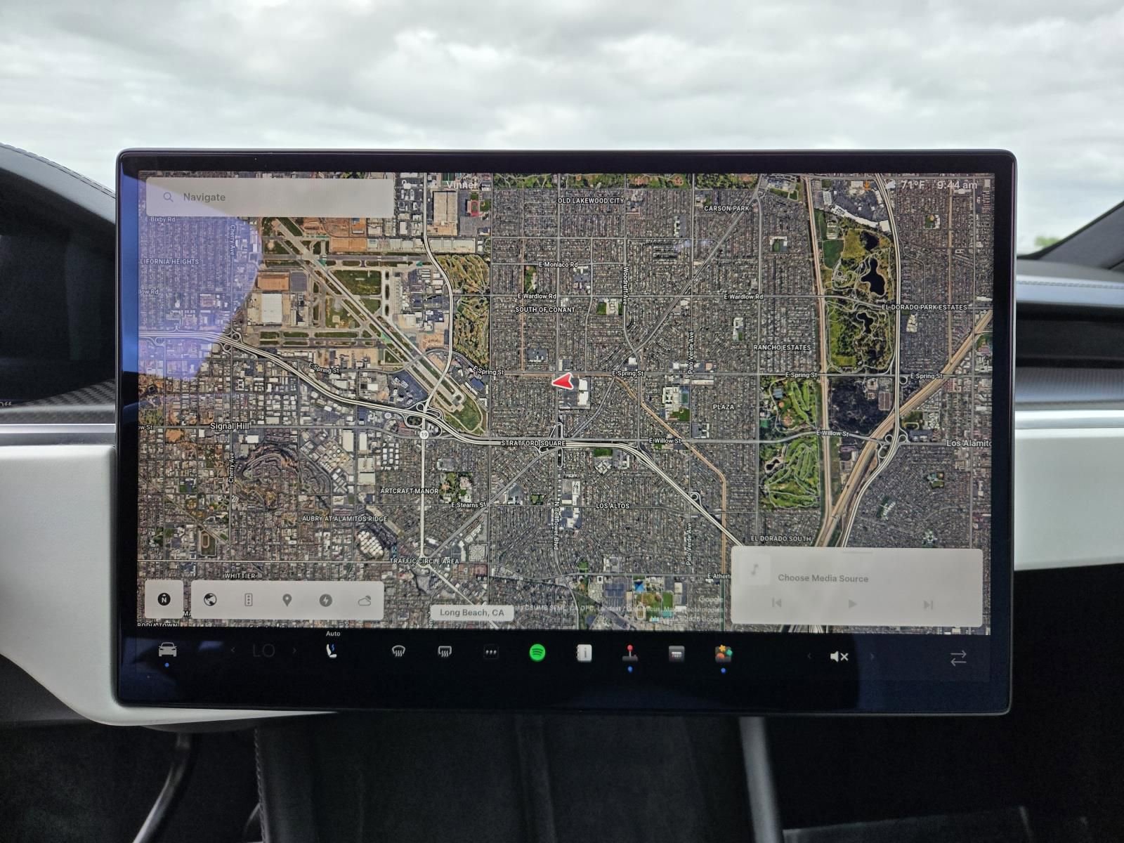 Used 2024 Tesla Model X Plaid AWD/4WD image 9