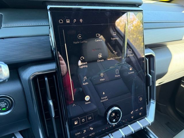 New 2026 GMC Acadia AT4 w/ LPO, Floor Liner Package image 31