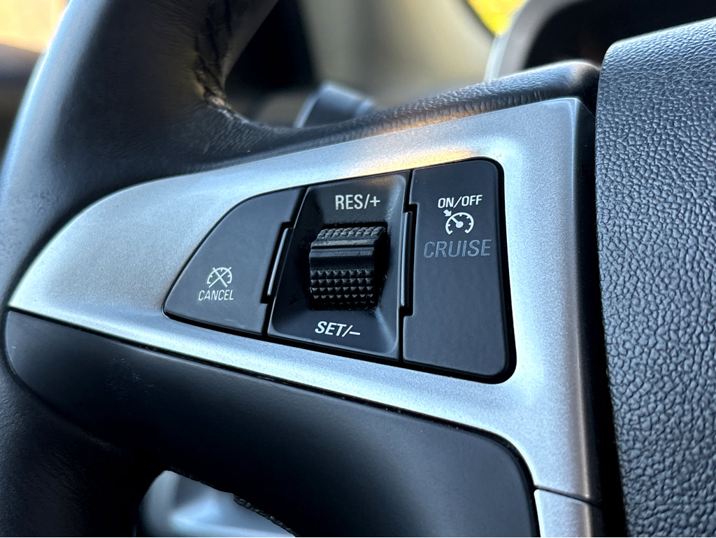 Used 2015 Chevrolet Equinox LT w/ Driver Convenience Package image 12