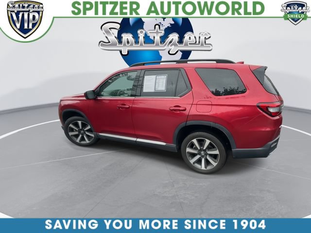 Used 2025 Honda Pilot Touring image 7