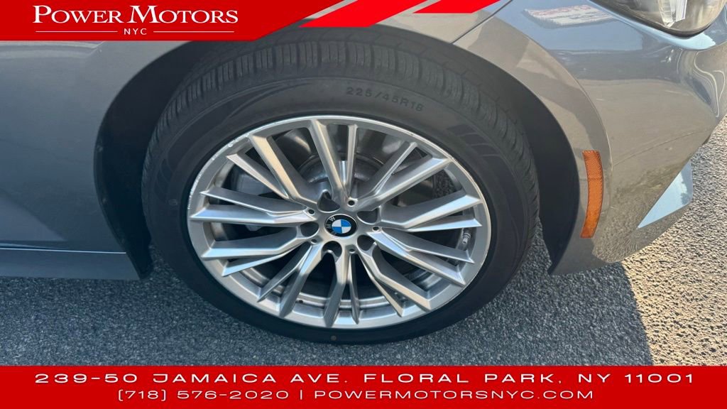 Used 2024 BMW 330i xDrive Sedan w/ Convenience Package image 10
