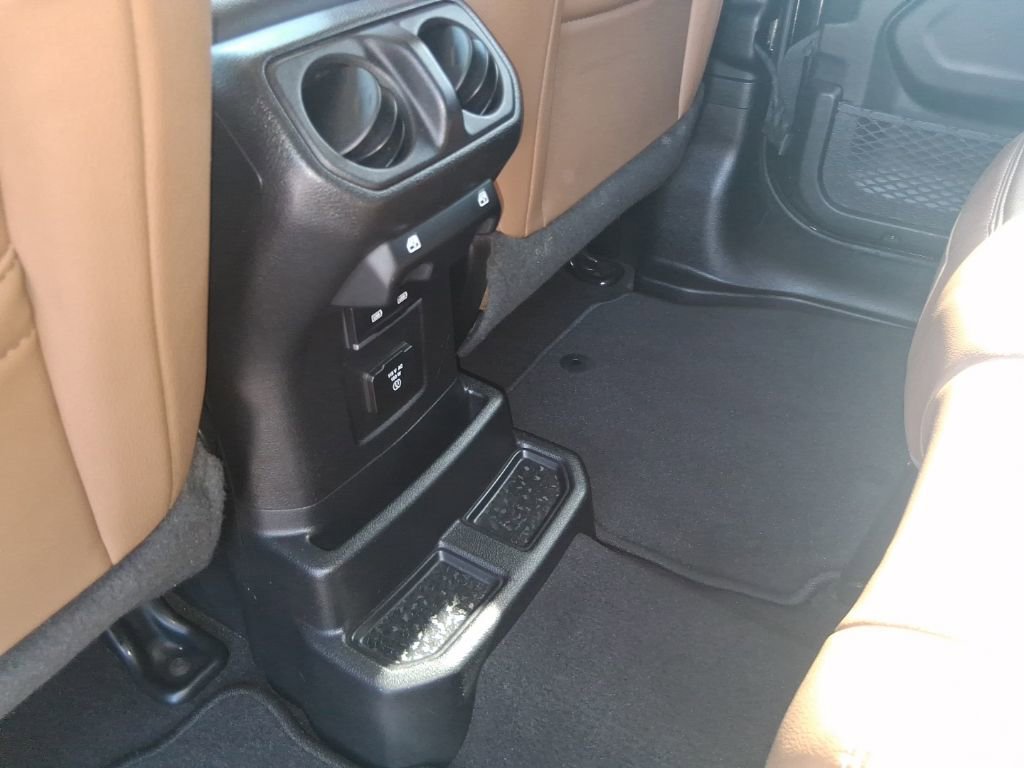 Used 2021 Jeep Wrangler Unlimited Sahara image 20