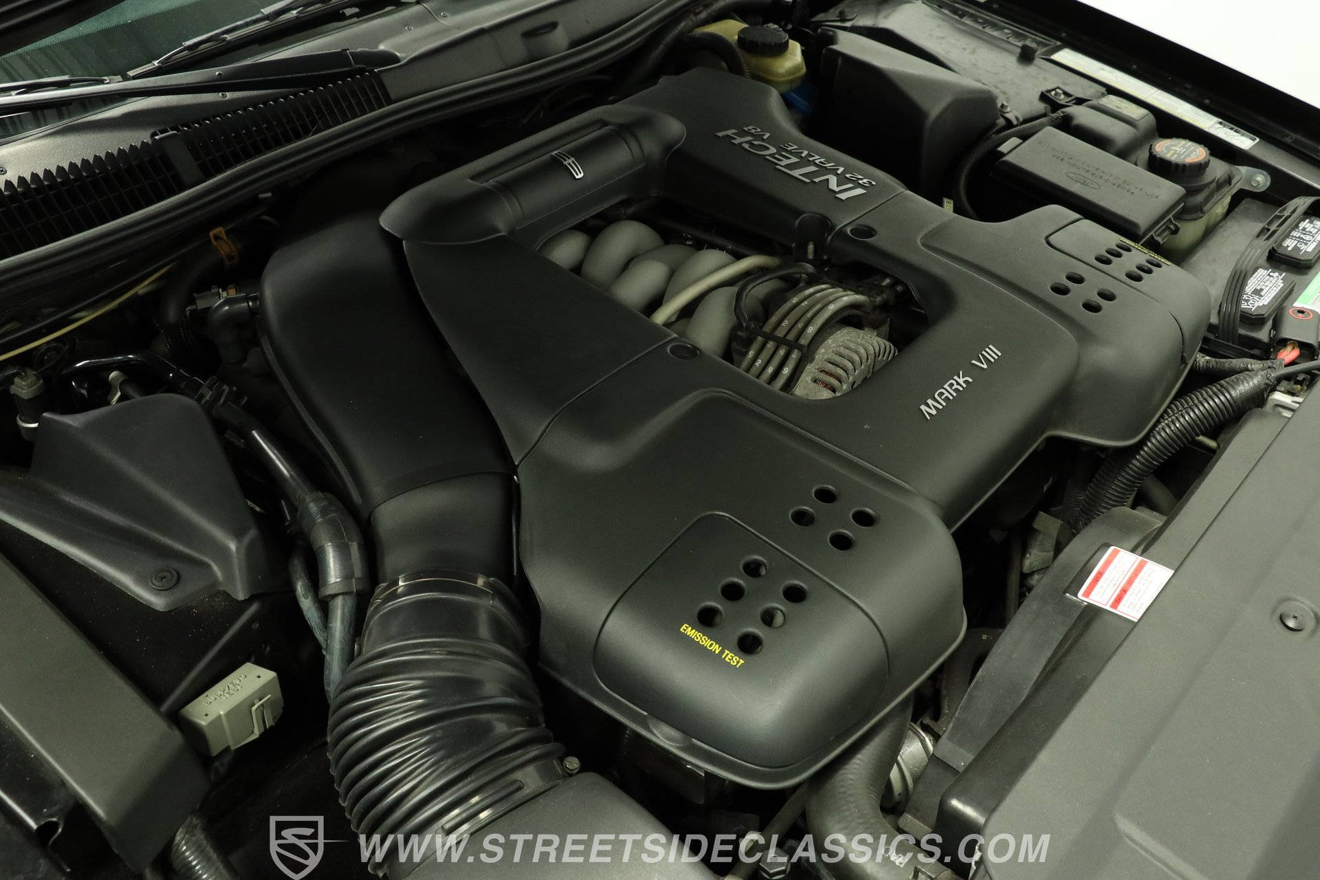 Used 1996 Lincoln Mark VIII RWD image 32