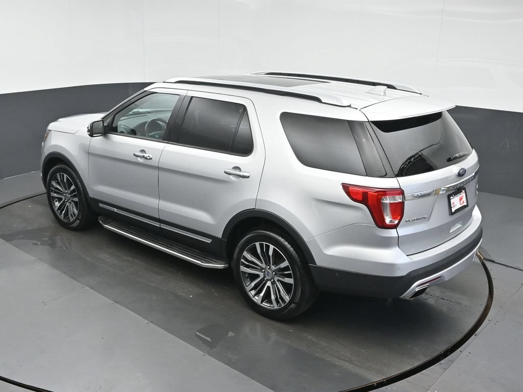 Used 2017 Ford Explorer Platinum AWD/4WD image 35