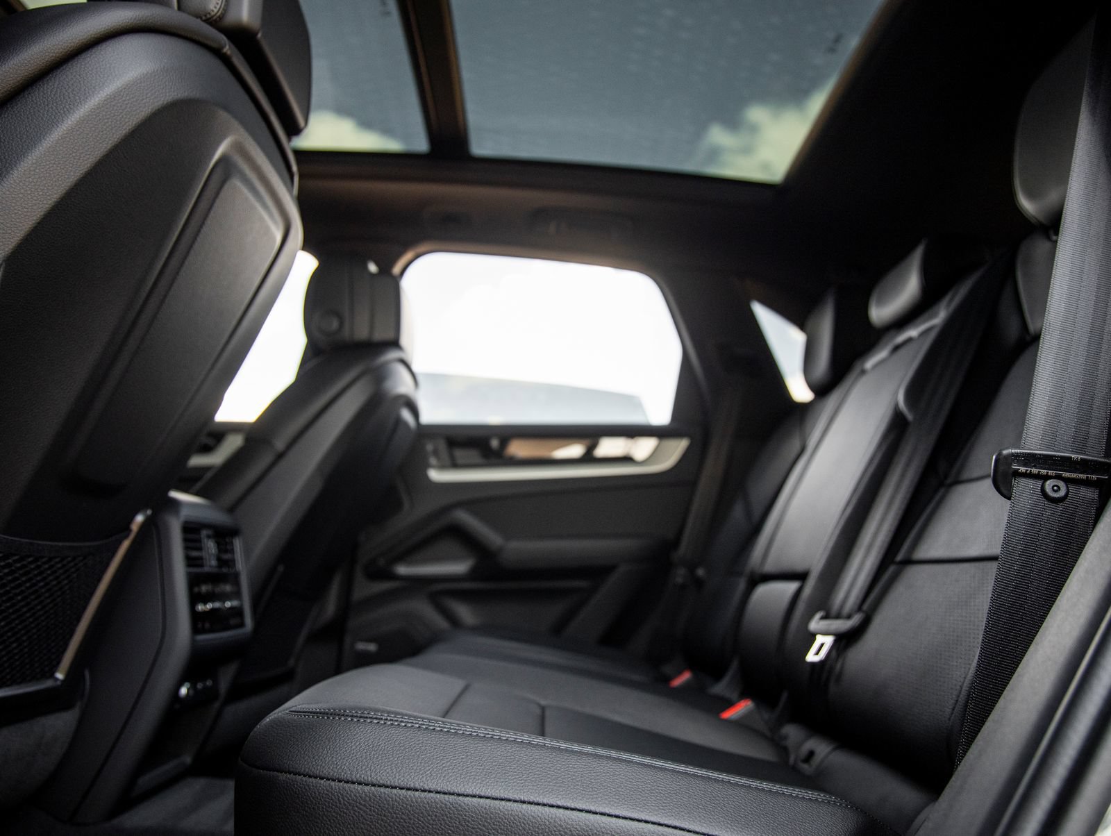 New 2026 Porsche Cayenne AWD/4WD image 34