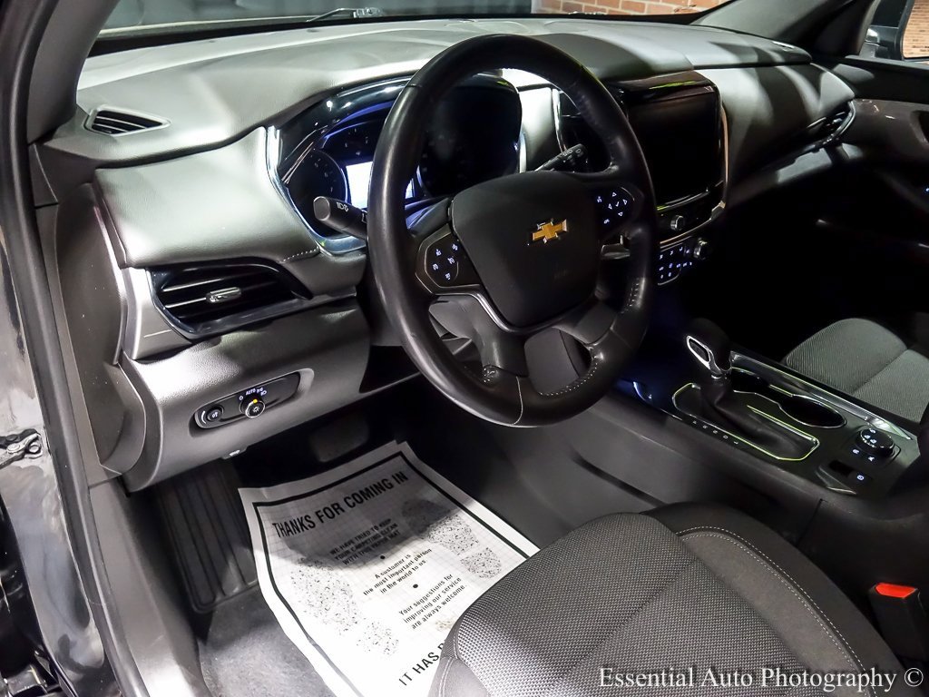 Used 2022 Chevrolet Traverse LT image 15