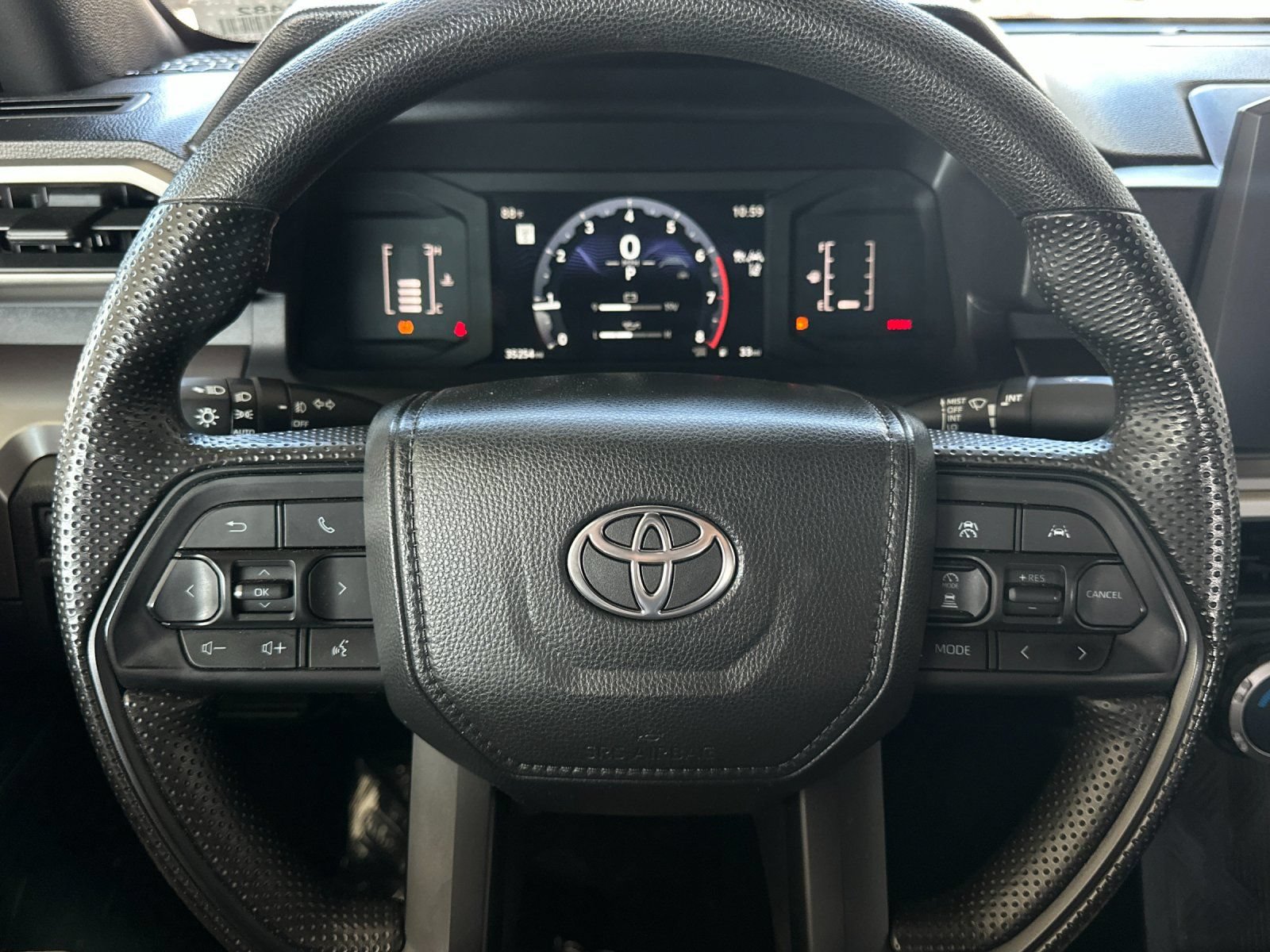 Used 2024 Toyota Tacoma SR5 AWD/4WD image 20