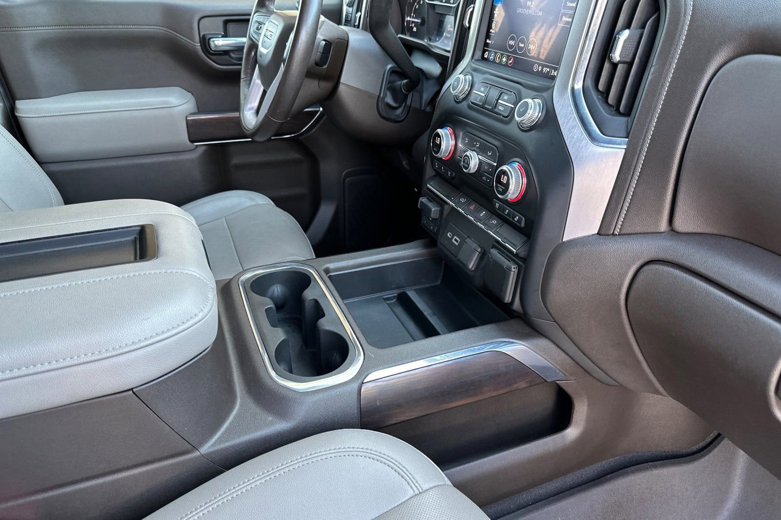 Certified 2022 GMC Sierra 1500 SLT w/ SLT Premium Package image 16