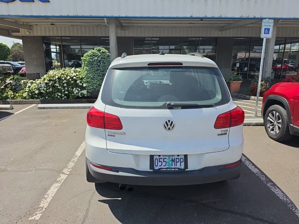 Used 2017 Volkswagen Tiguan Limited w/ Premium Package AWD/4WD image 3