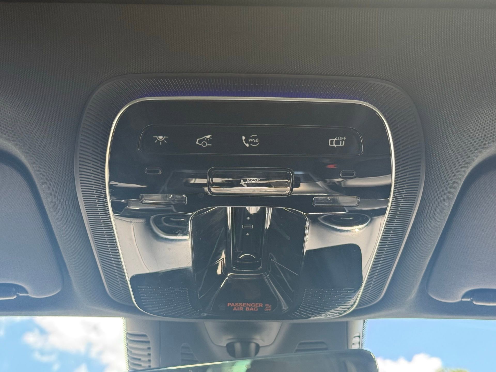 Used 2025 Mercedes-Benz GLC 43 AMG 4MATIC image 32