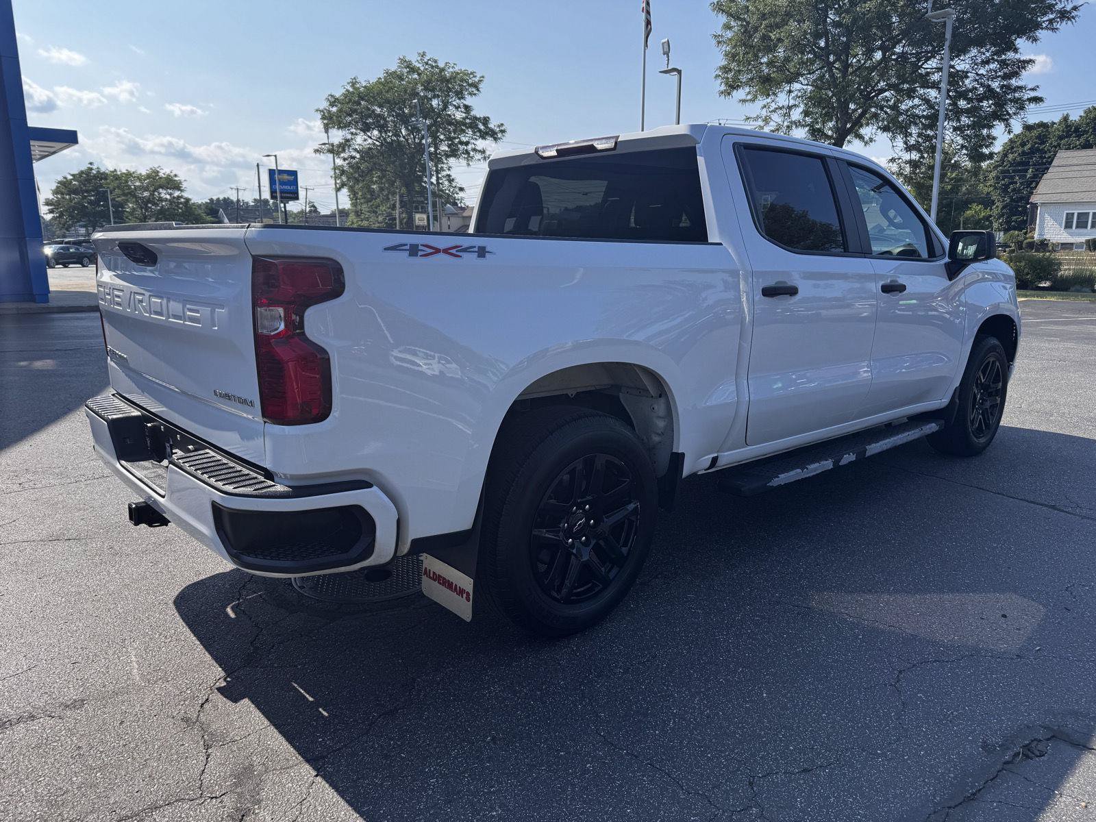 Used 2022 Chevrolet Silverado 1500 Custom AWD/4WD image 7