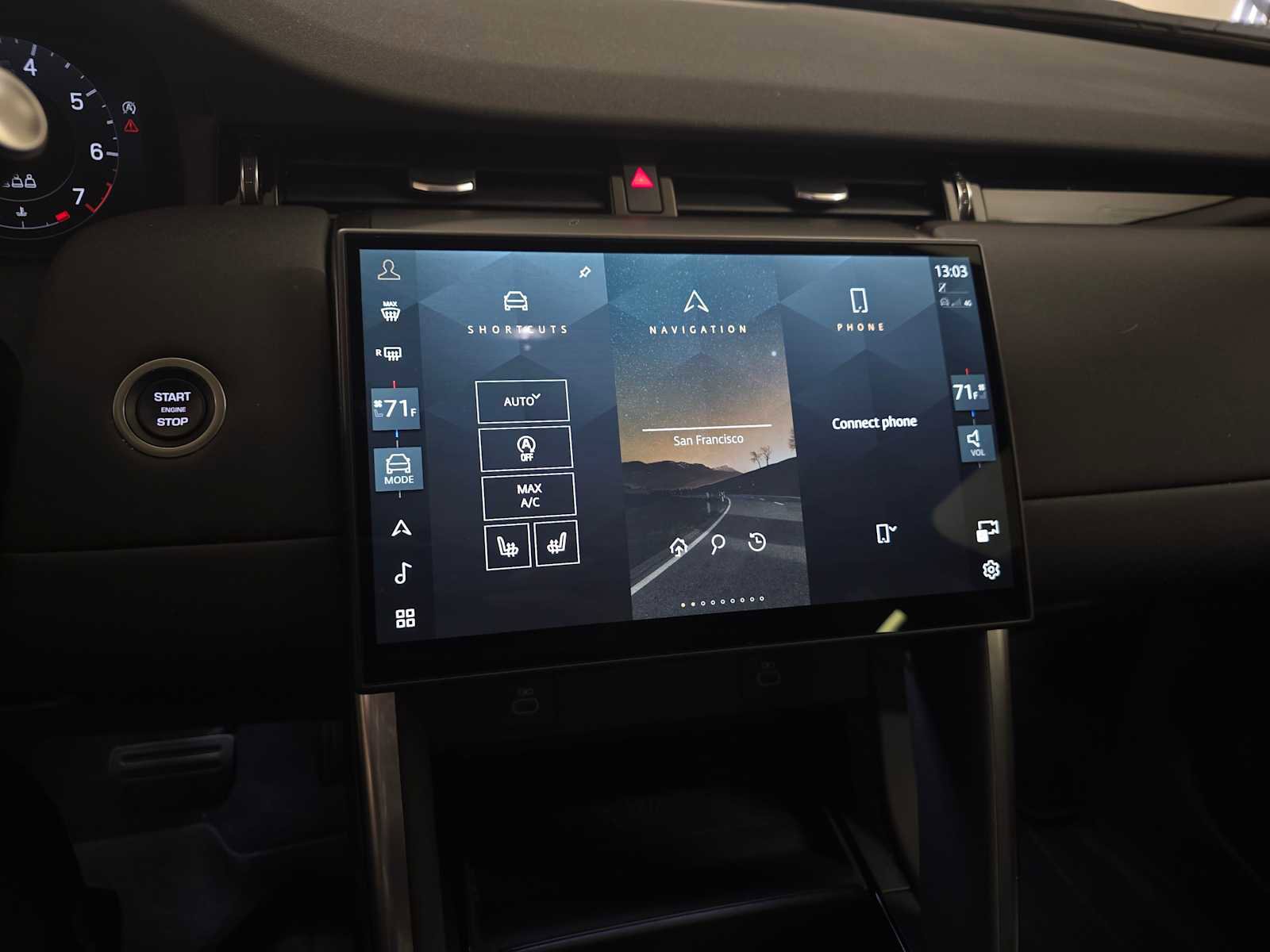 Used 2025 Land Rover Discovery Sport S image 28