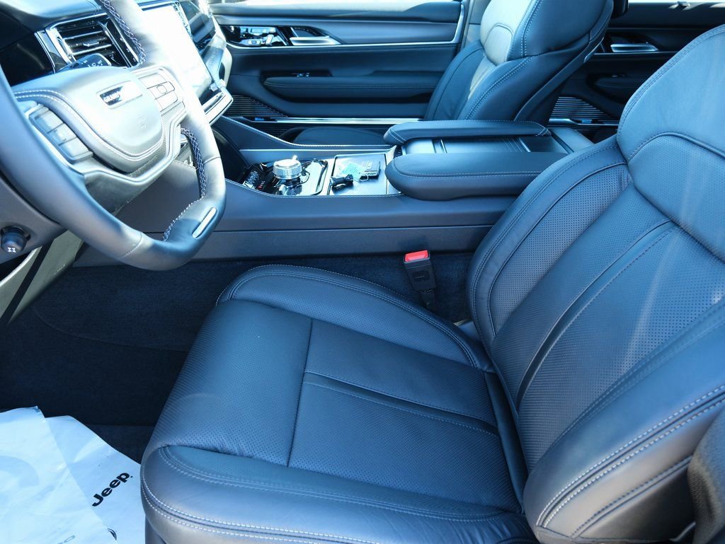 New 2026 Jeep Grand Wagoneer Summit w/ Rear Seat Video Group I image 5