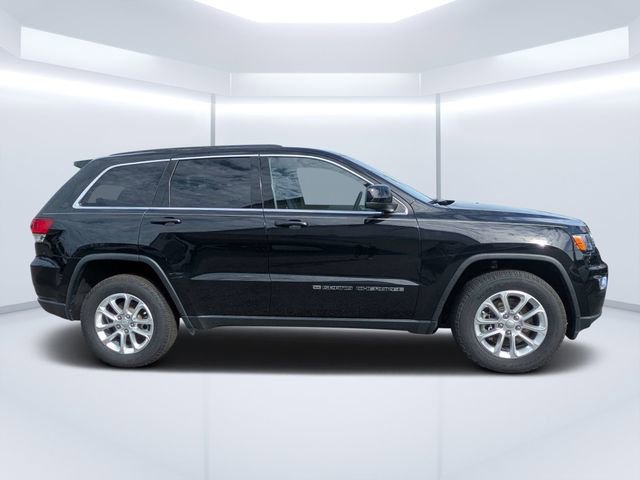 Used 2022 Jeep Grand Cherokee Laredo E RWD image 2