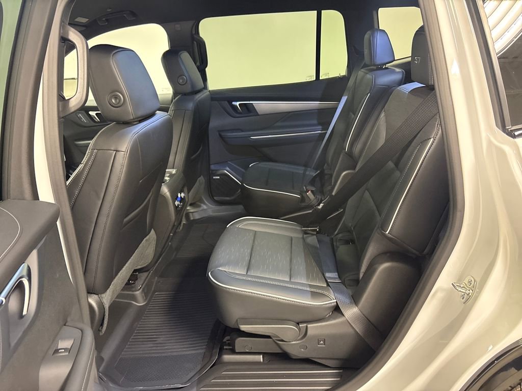New 2026 Buick Enclave Sport Touring w/ Power Package FWD image 44