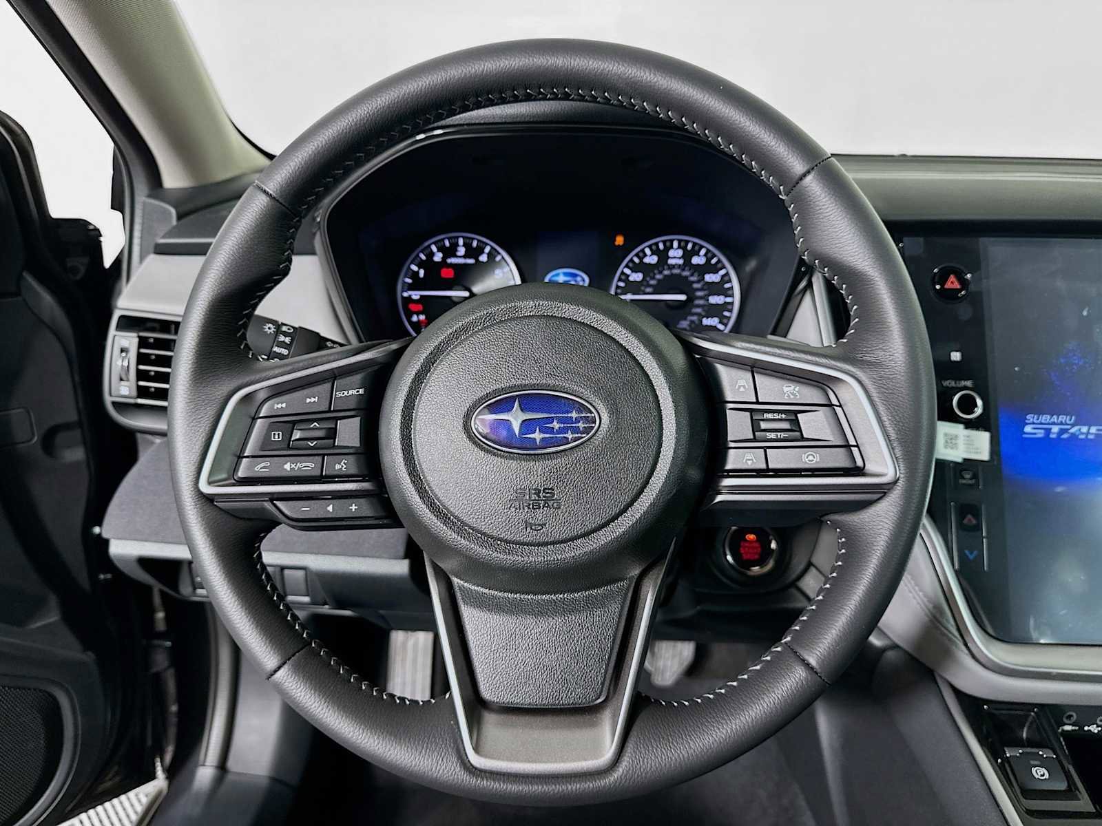 Certified 2025 Subaru Outback Premium AWD/4WD image 11