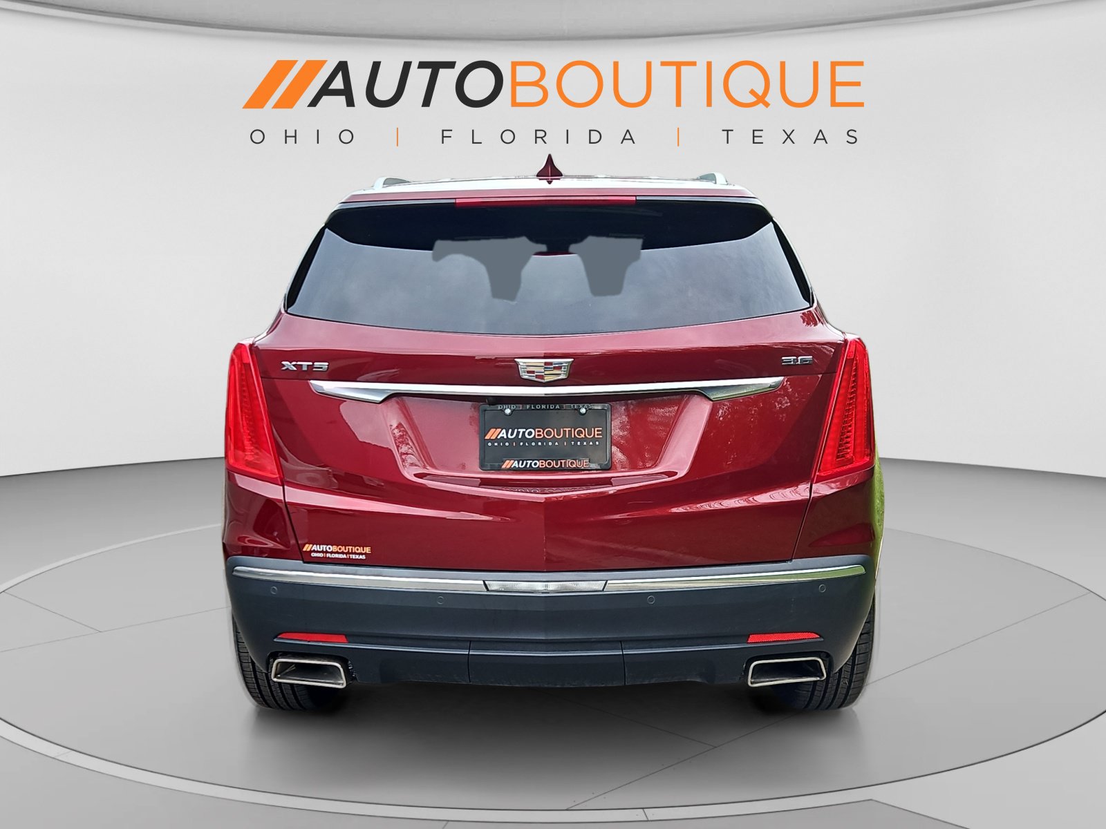 Used 2017 Cadillac XT5 Luxury w/ Driver Awareness Package FWD image 4
