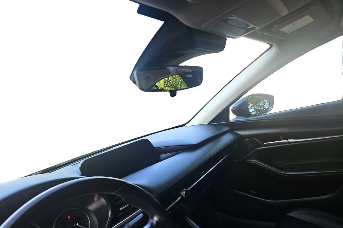 Used 2021 MAZDA MAZDA3 s image 15