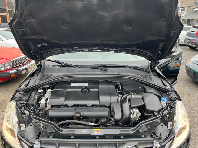 Used 2011 Volvo XC60 3.2 R-Design FWD image 19