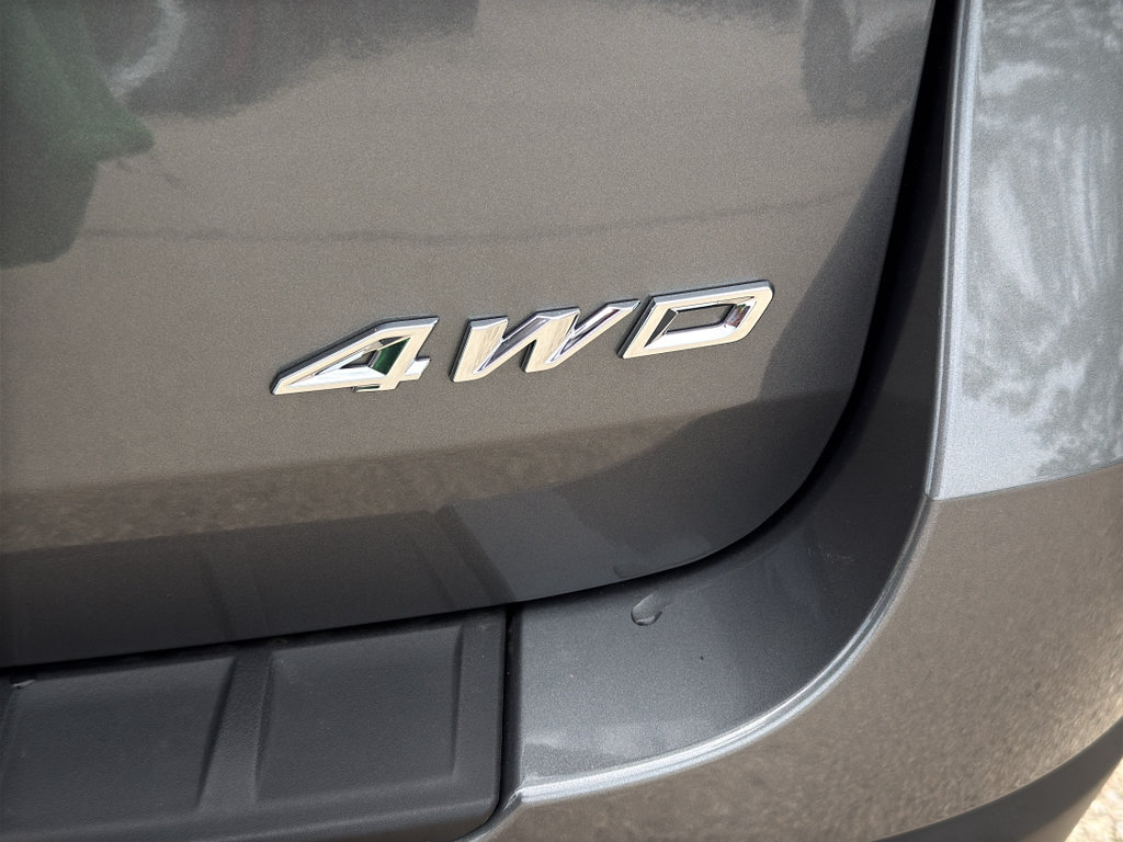 Used 2023 Ford Explorer XLT w/ Equipment Group 202A AWD/4WD image 10