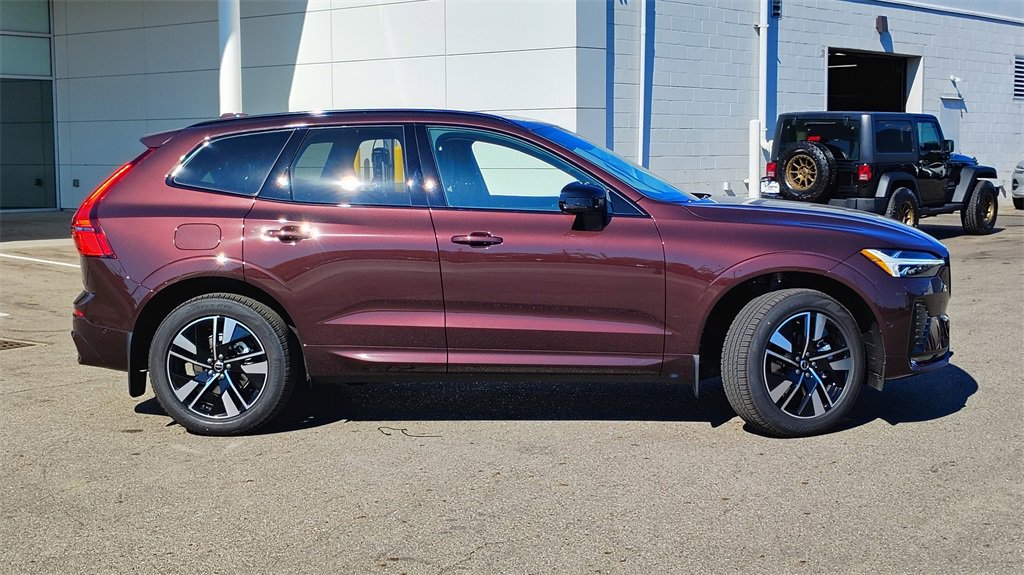 New 2026 Volvo XC60 B5 Plus w/ Climate Package image 2
