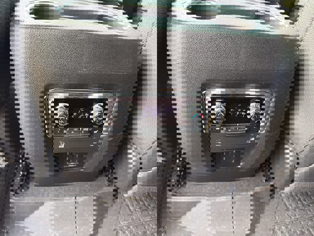 Used 2024 GMC Yukon Denali image 24