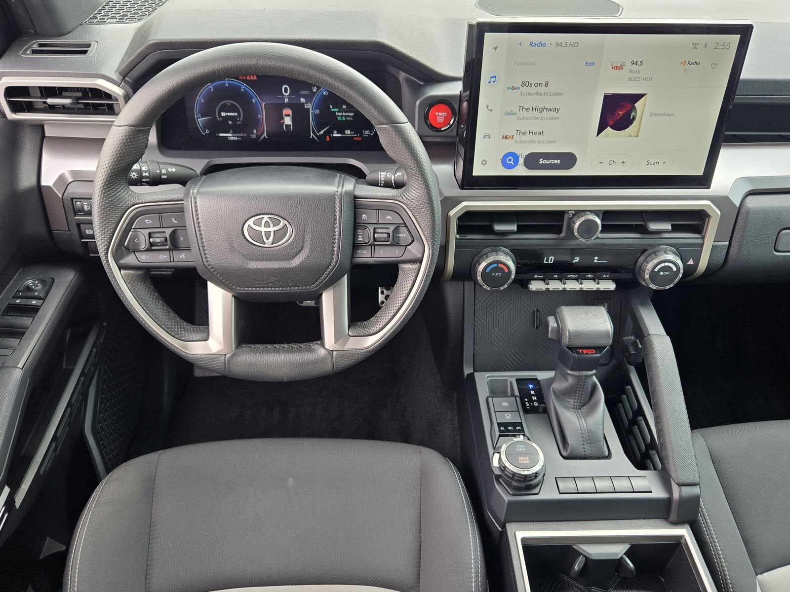 Used 2024 Toyota Tacoma TRD Sport AWD/4WD image 24