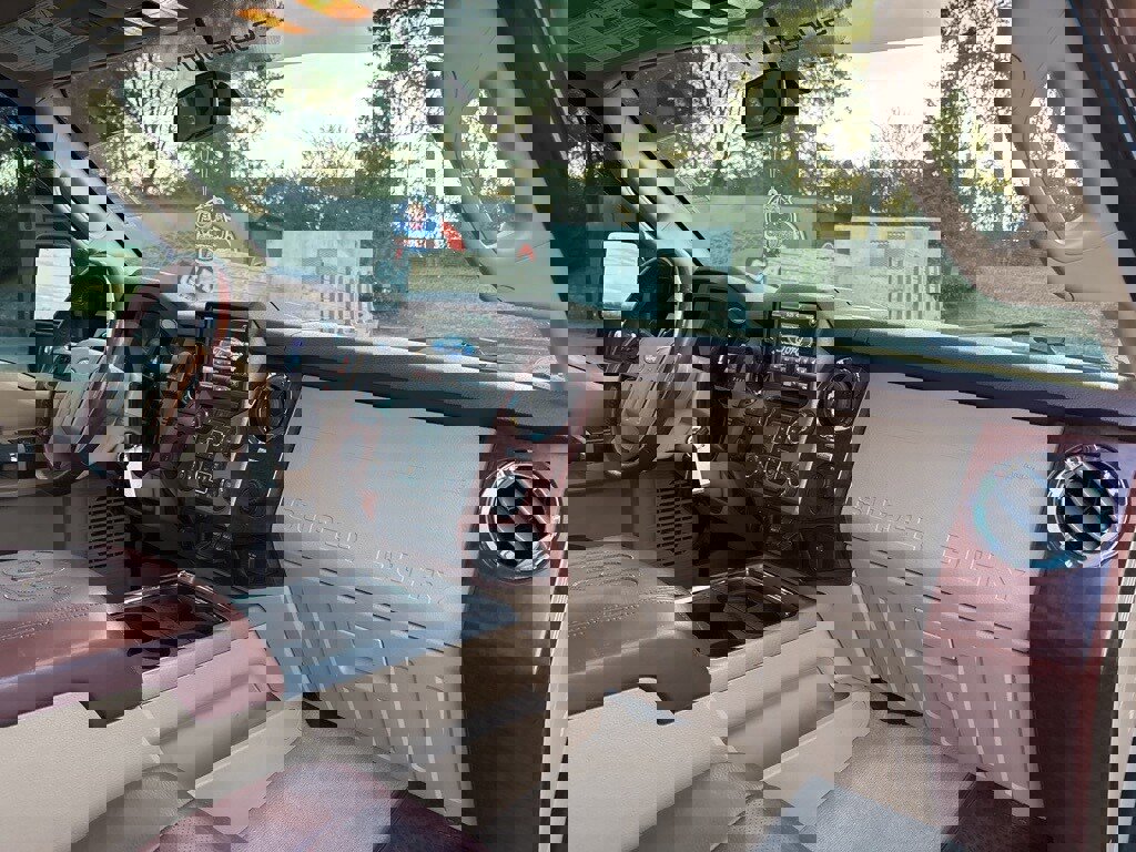 Used 2014 Ford F250 King Ranch w/ King Ranch w/Chrome Package image 12