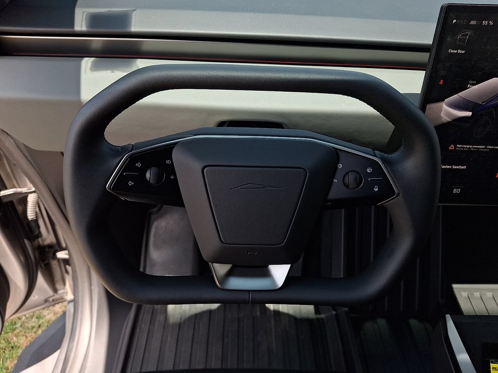 Used 2025 Tesla Cybertruck AWD Crew Cab image 20