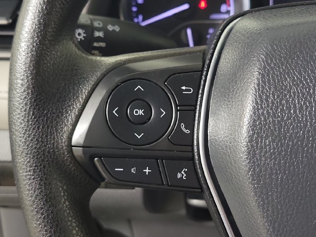 Used 2020 Toyota Camry LE FWD image 24