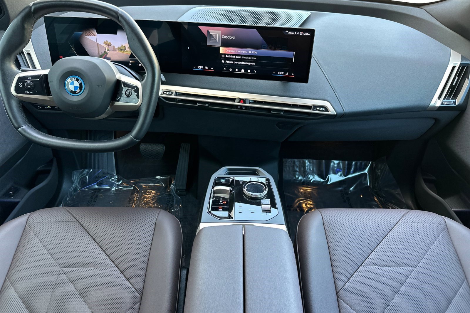 Certified 2024 BMW iX xDrive50 w/ Premium Package image 17