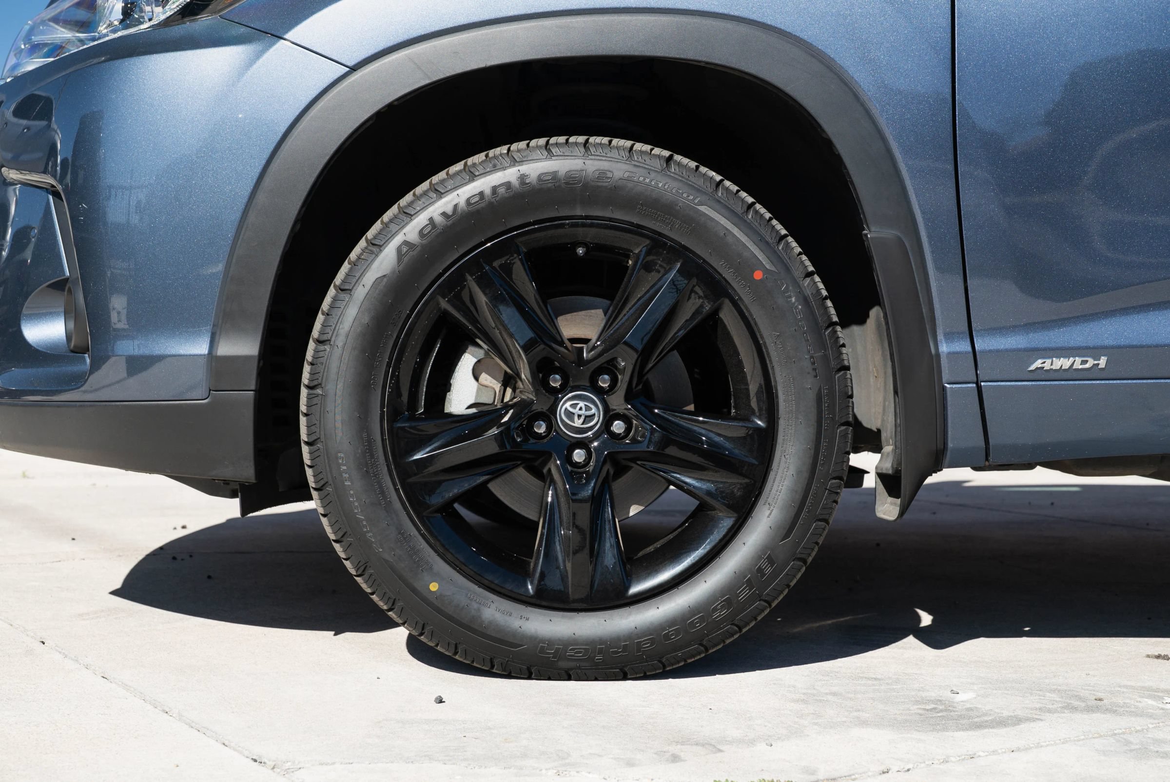Used 2018 Toyota Highlander Limited Platinum AWD/4WD image 4