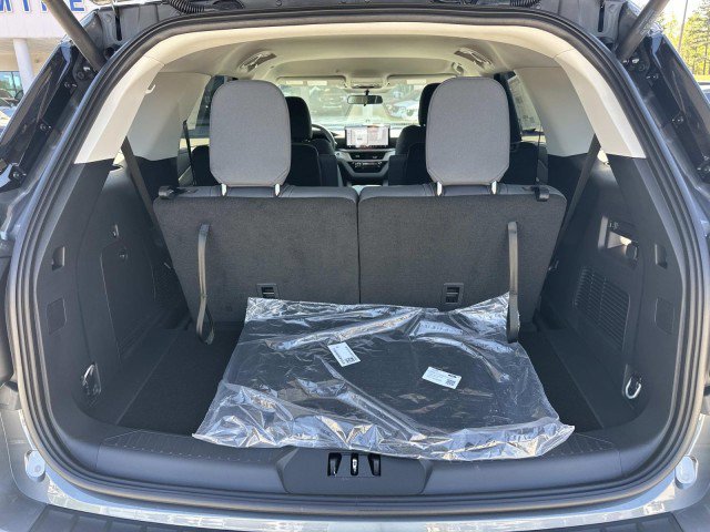 New 2026 Ford Explorer Active RWD image 18