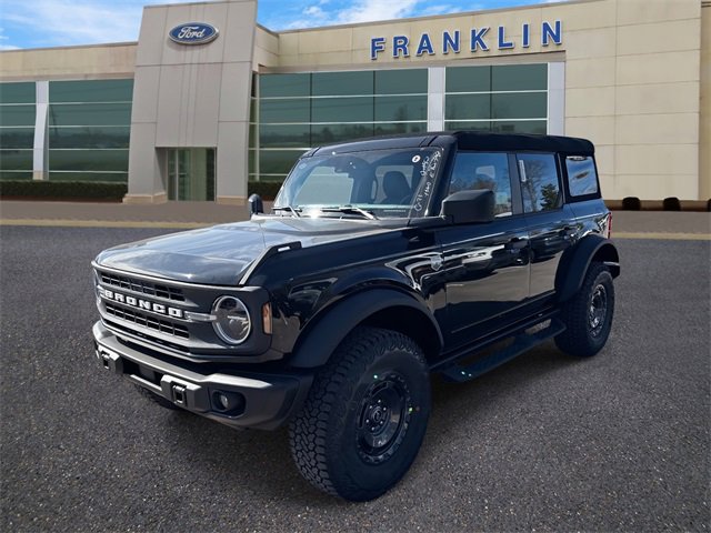 New 2025 Ford Bronco Big Bend w/ Black Diamond Package image 3