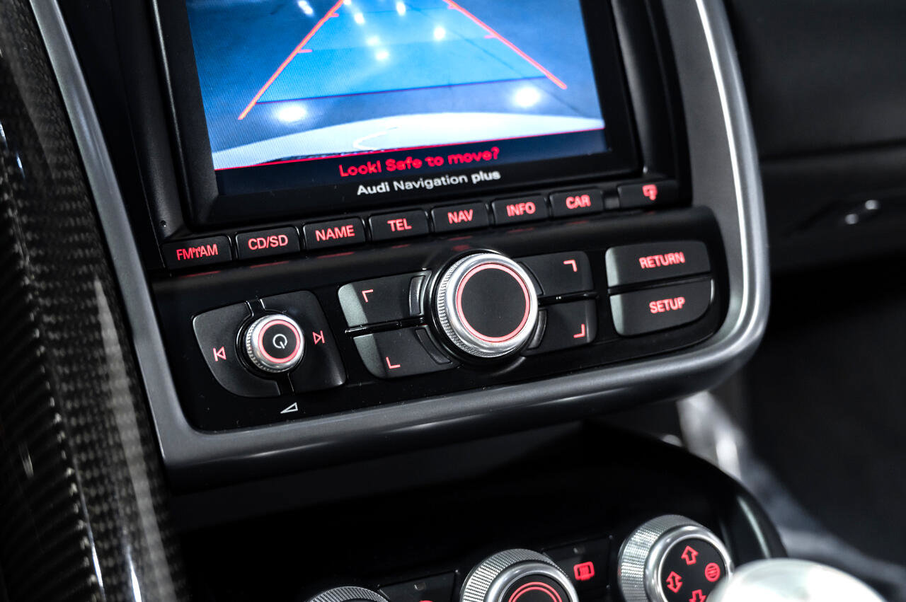 Used 2009 Audi R8 V8 image 28