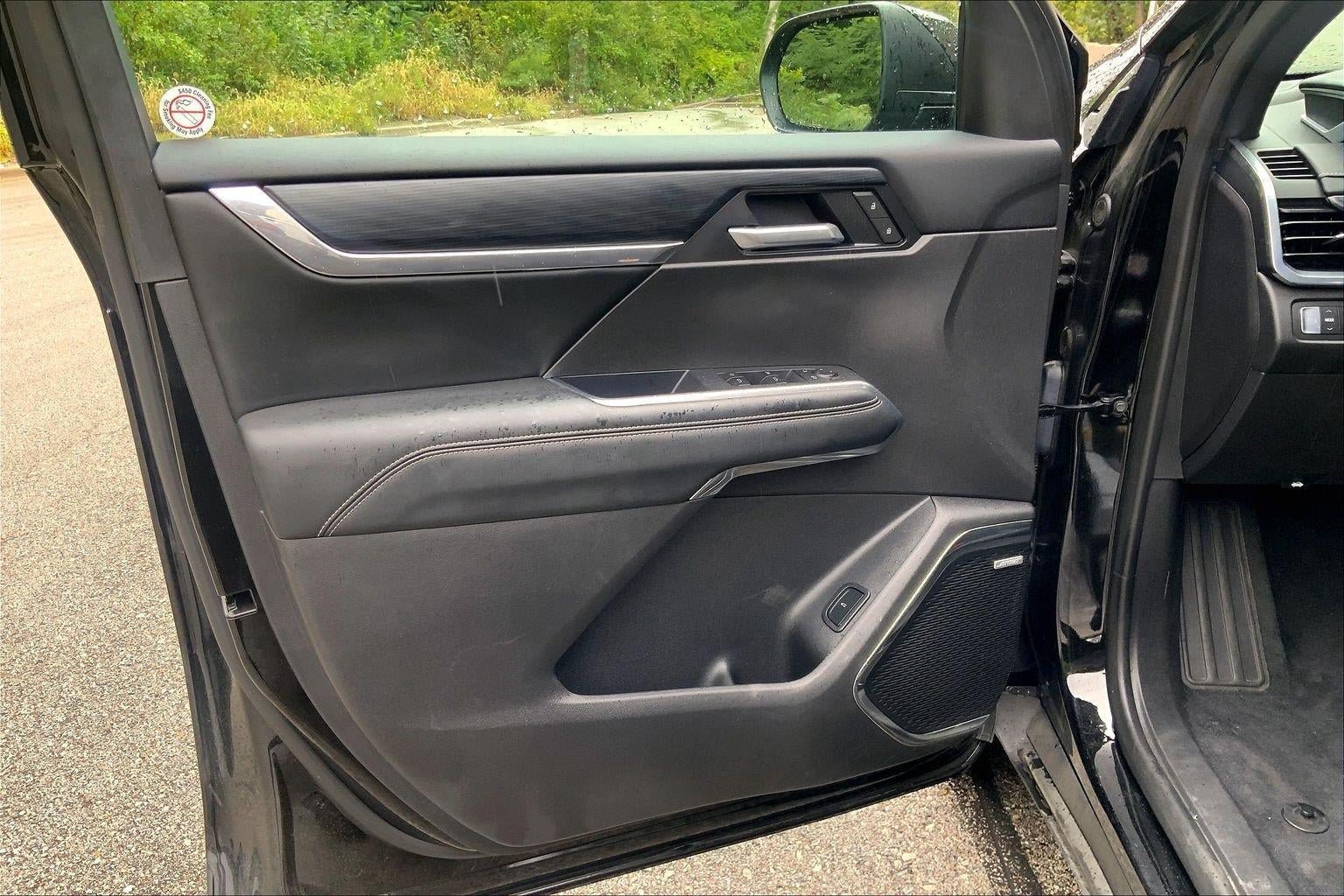 Used 2025 GMC Acadia Elevation FWD image 26