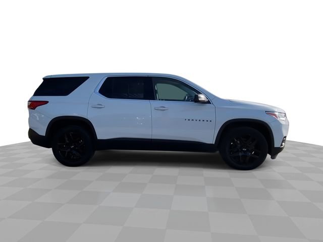 Used 2021 Chevrolet Traverse LS w/ LPO, Blackout Package FWD image 3