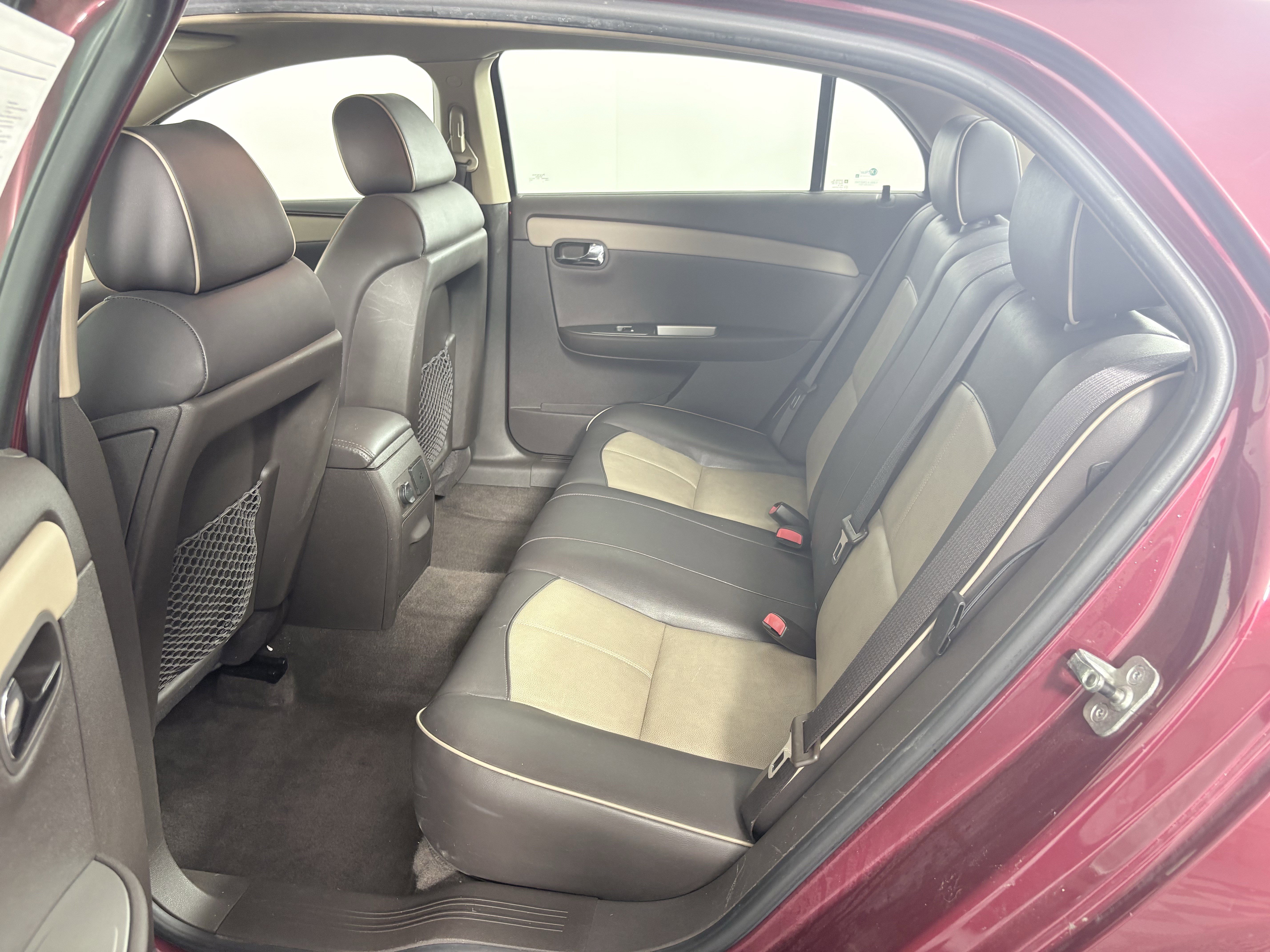 Used 2009 Chevrolet Malibu LTZ w/ Rear Power Package image 24