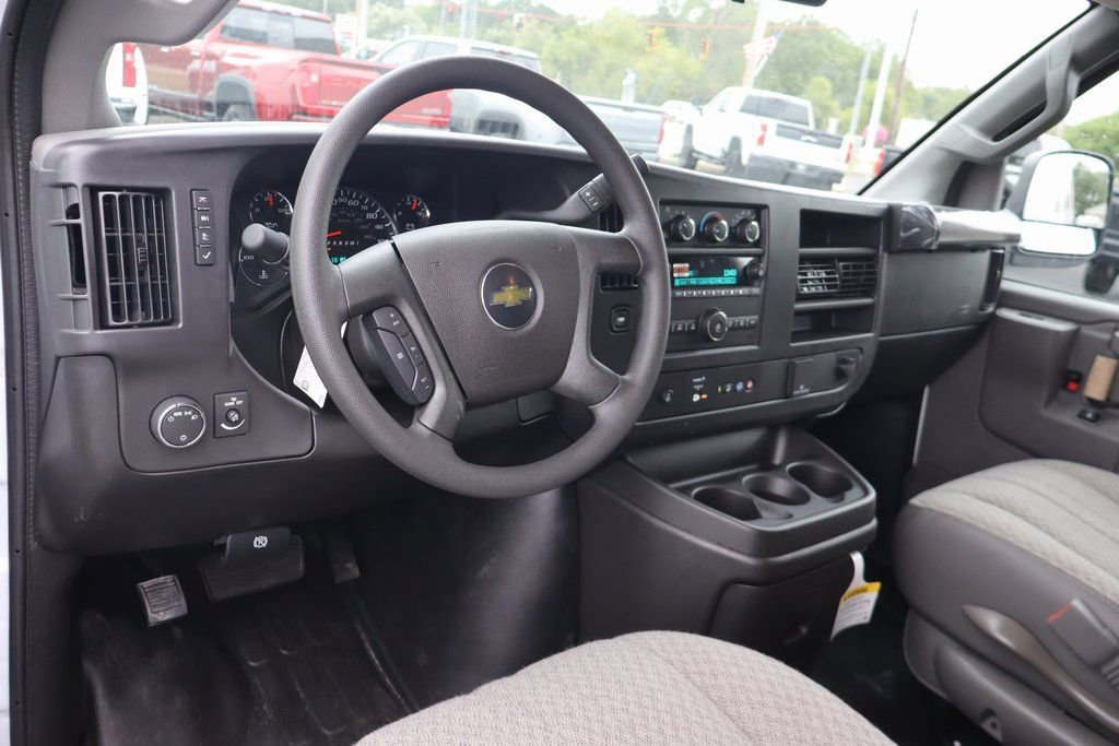 New 2025 Chevrolet Express 2500 Work Van w/ Driver Convenience Package image 5