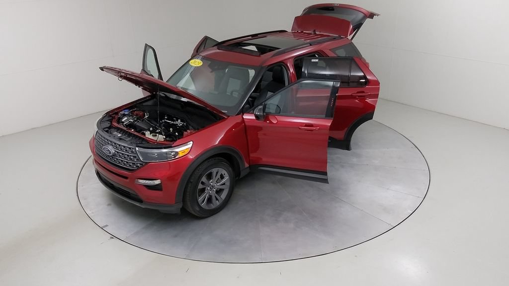 Certified 2023 Ford Explorer XLT w/ Equipment Group 202A AWD/4WD image 58