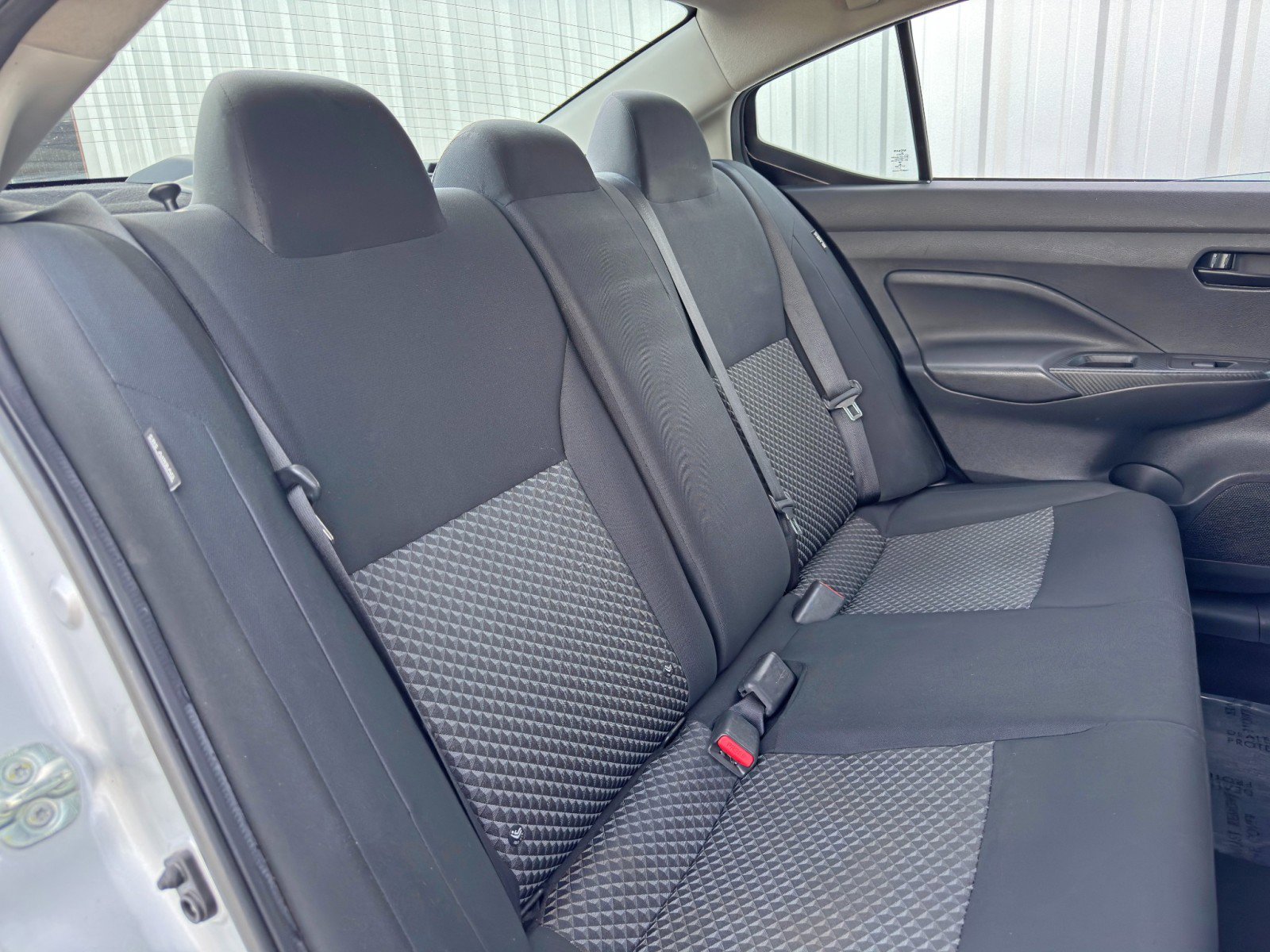 Used 2020 Nissan Versa S image 31