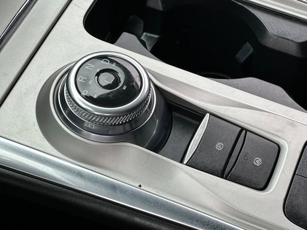 Used 2022 Ford Explorer Limited w/ Equipment Group 301A image 19