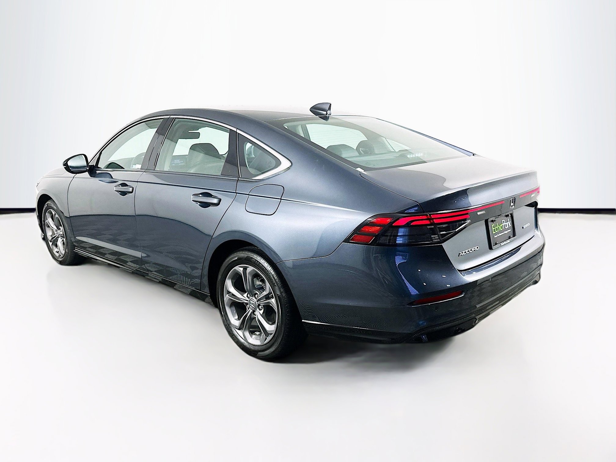 Used 2024 Honda Accord EX-L image 5