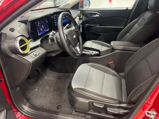 New 2026 Chevrolet Trax LT w/ Driver Confidence Package FWD image 23