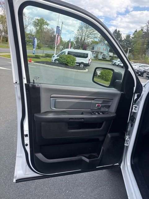 Used 2024 RAM 1500 Classic SLT AWD/4WD image 13