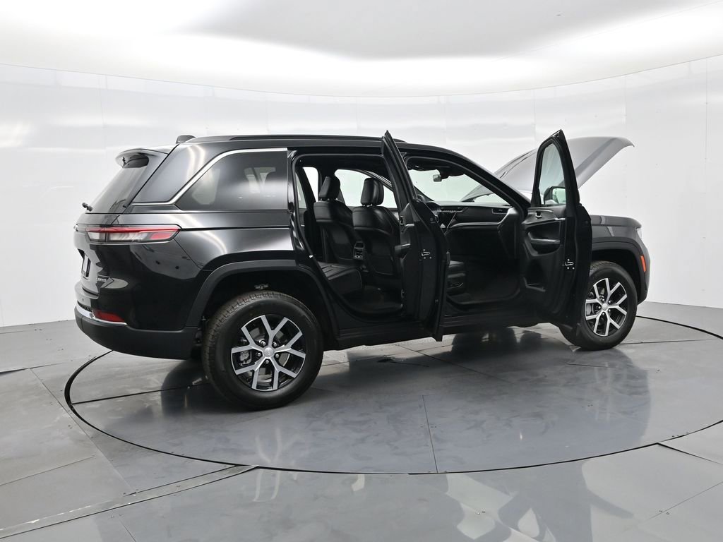 New 2025 Jeep Grand Cherokee Limited image 38