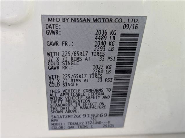 Used 2016 Nissan Rogue S w/ Appearance Package image 23